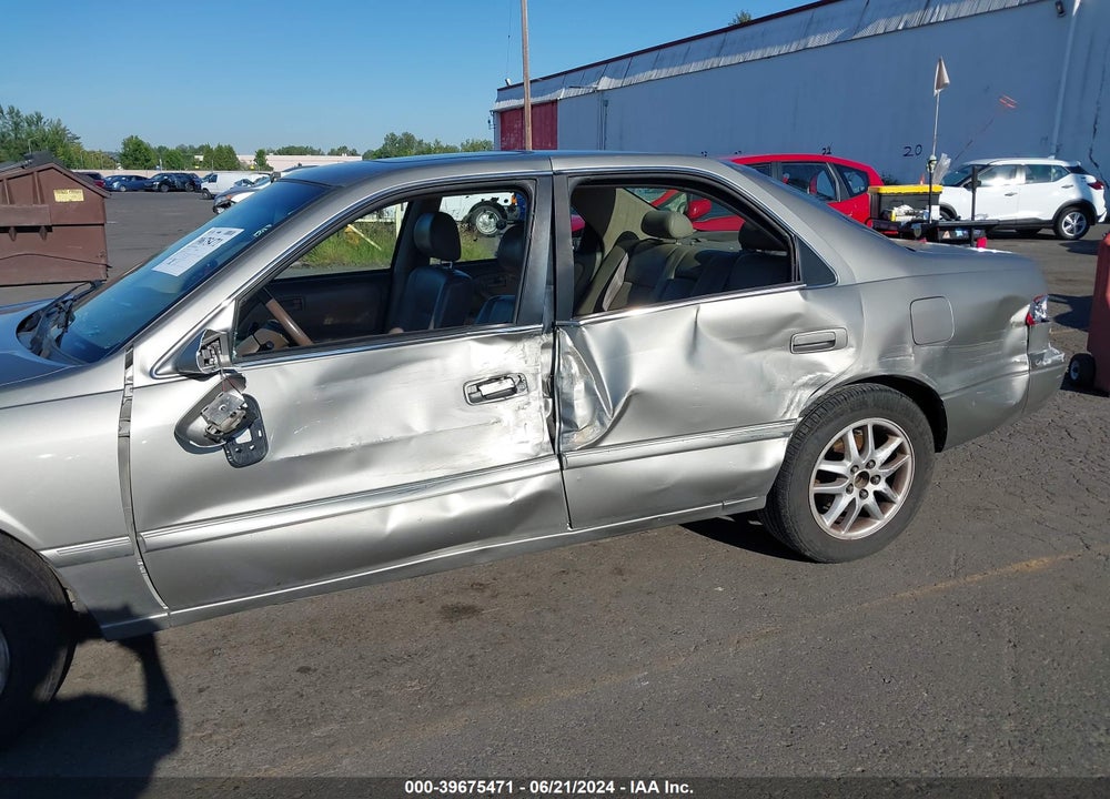 2000 TOYOTA CAMRY XLE V6 VIN: JT2BF28K6Y0244507