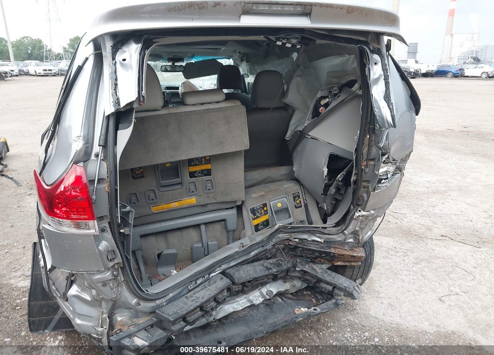 2012 TOYOTA SIENNA XLE 7 PASSENGER VIN: 5TDDK3DCXCS040153