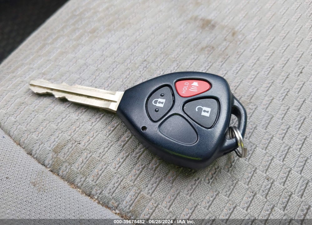 2011 TOYOTA RAV4 VIN: 2T3BF4DV8BW095815