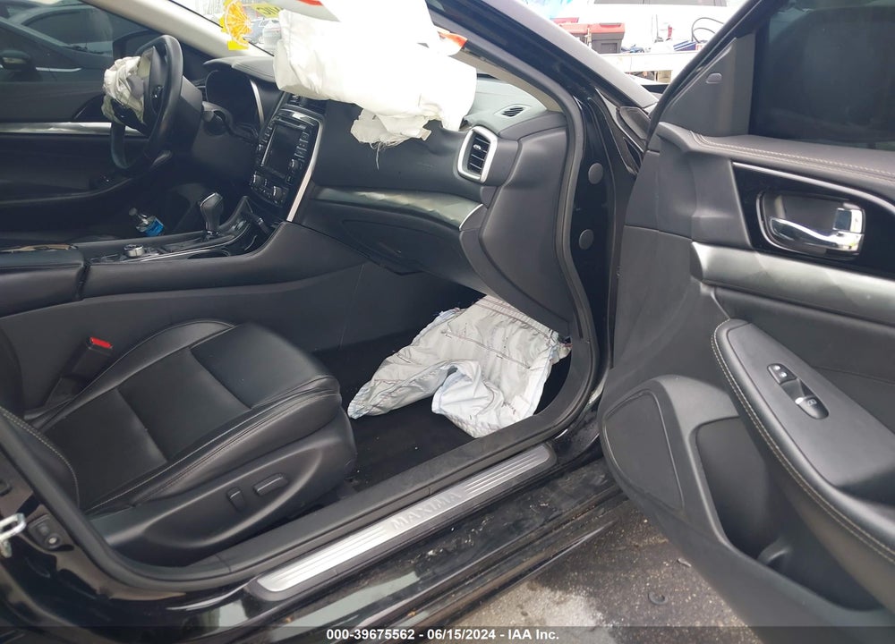 2020 NISSAN MAXIMA SV XTRONIC CVT VIN: 1N4AA6CV2LC374176
