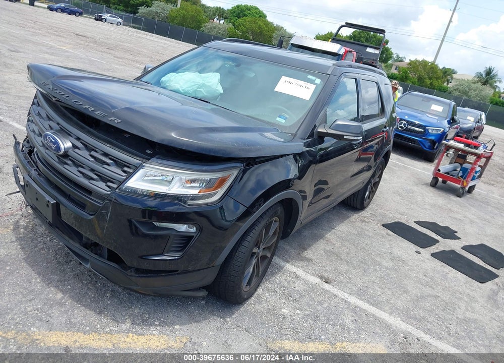 2018 FORD EXPLORER XLT VIN: 1FM5K7DH9JGC23649