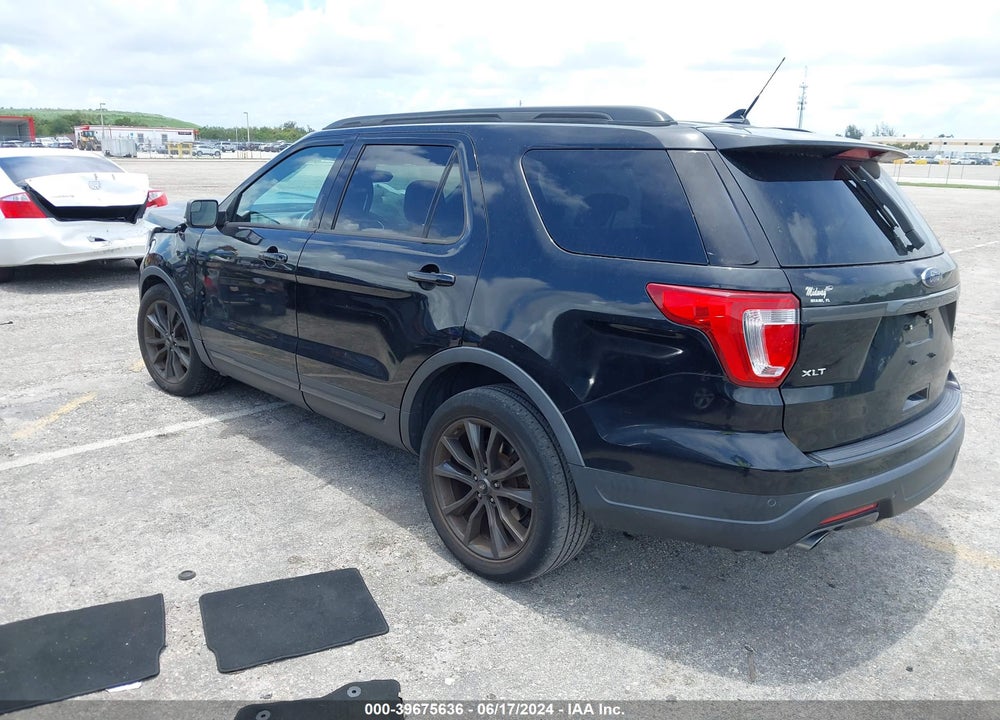 2018 FORD EXPLORER XLT VIN: 1FM5K7DH9JGC23649