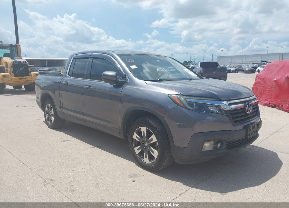 2017 HONDA RIDGELINE RTL VIN: 5FPYK2F56HB001850
