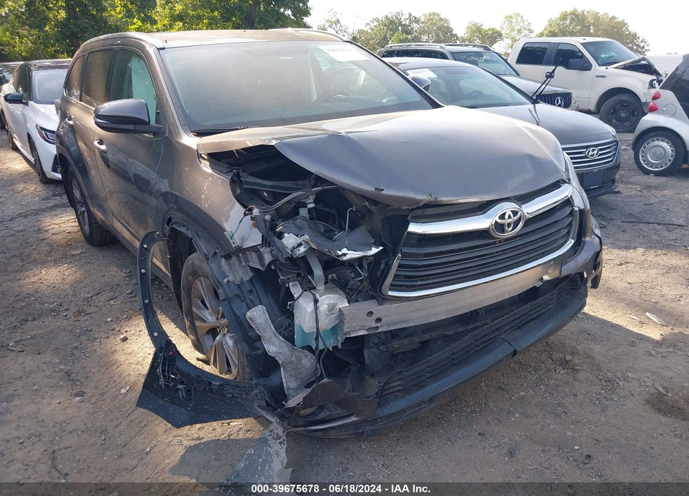 2015 TOYOTA HIGHLANDER XLE V6 VIN: 5TDJKRFH3FS195839