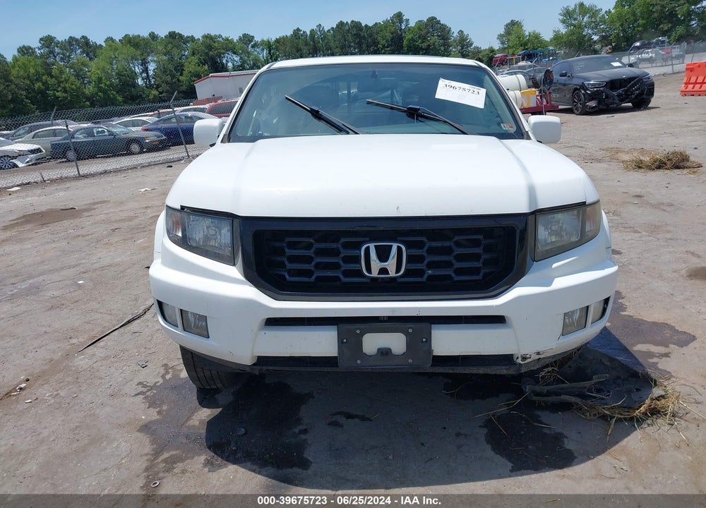 2014 HONDA RIDGELINE SE VIN: 5FPYK1F62EB005313