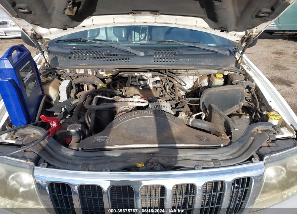 2000 JEEP GRAND CHEROKEE LAREDO VIN: 1J4GW48N0YC321769