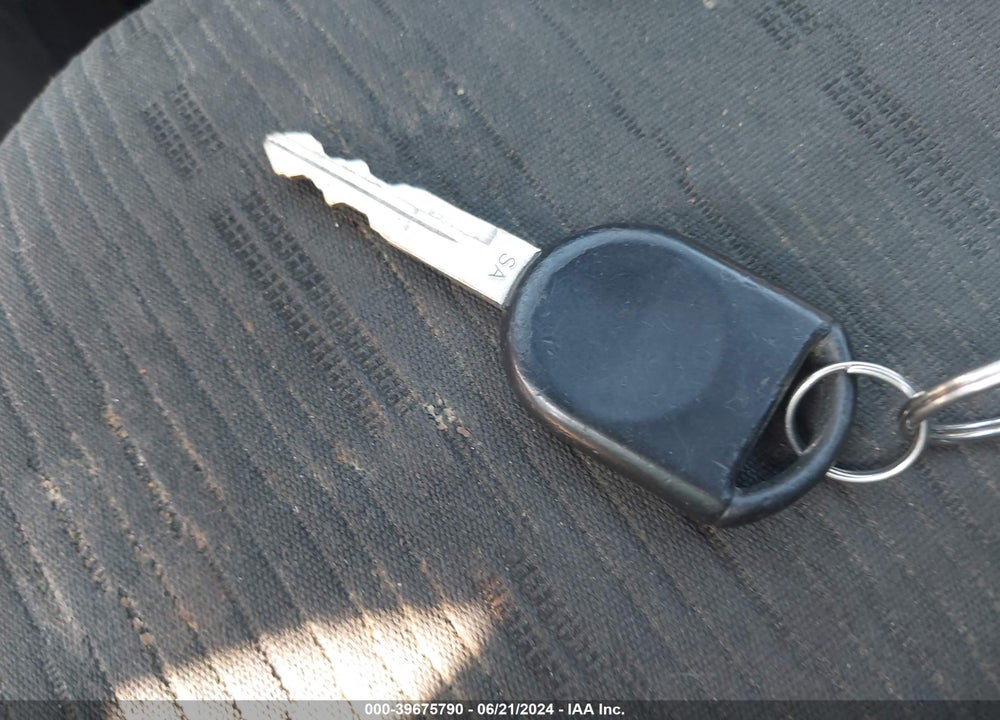 2008 FORD FOCUS SE/SES VIN: 1FAHP35N18W167681