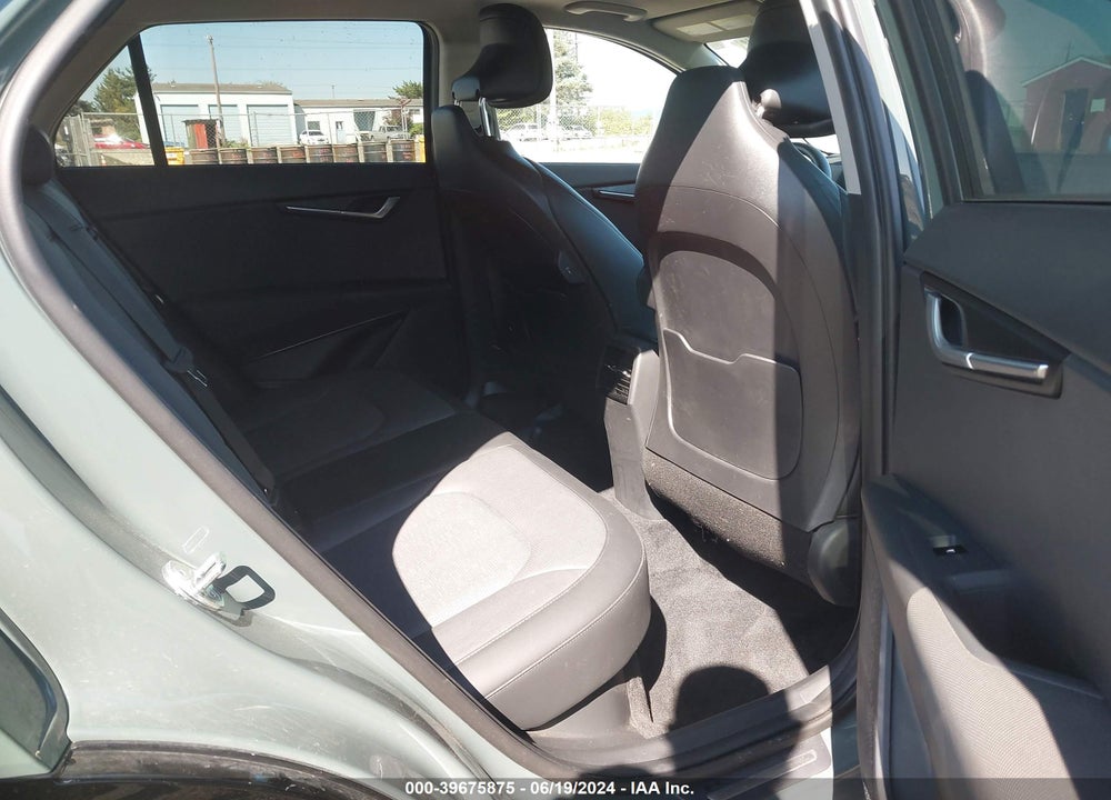 2023 KIA NIRO SX VIN: KNDCT3LE9P5095961