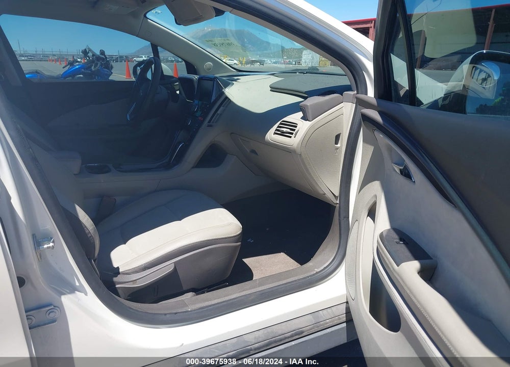 2013 CHEVROLET VOLT VIN: 1G1RB6E48DU106574