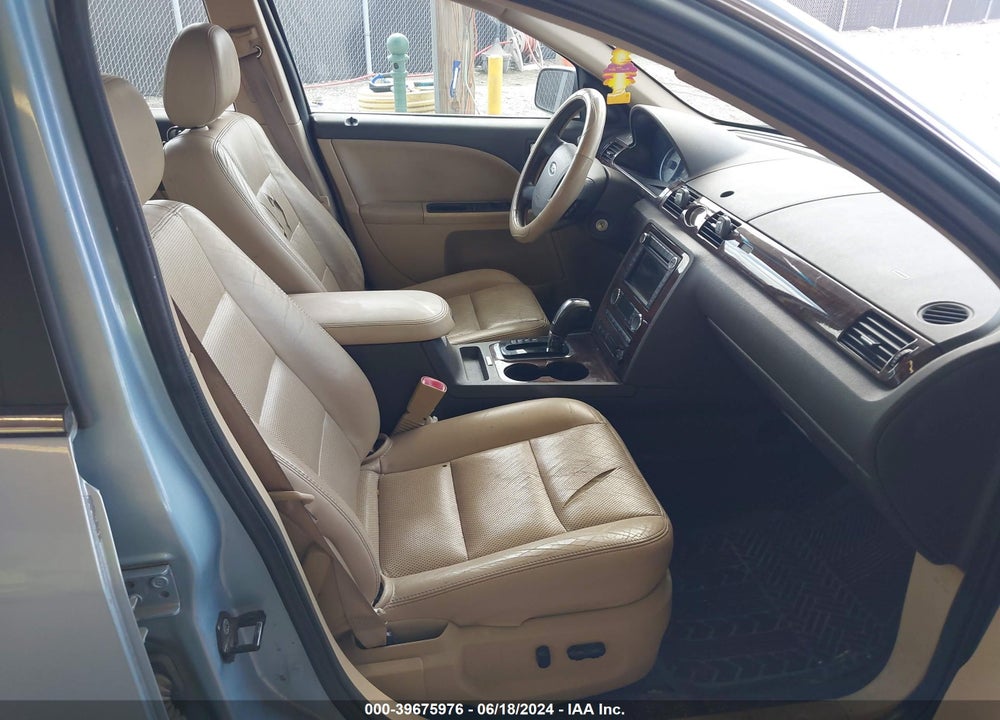 2008 FORD TAURUS LIMITED VIN: 1FAHP25W08G166938
