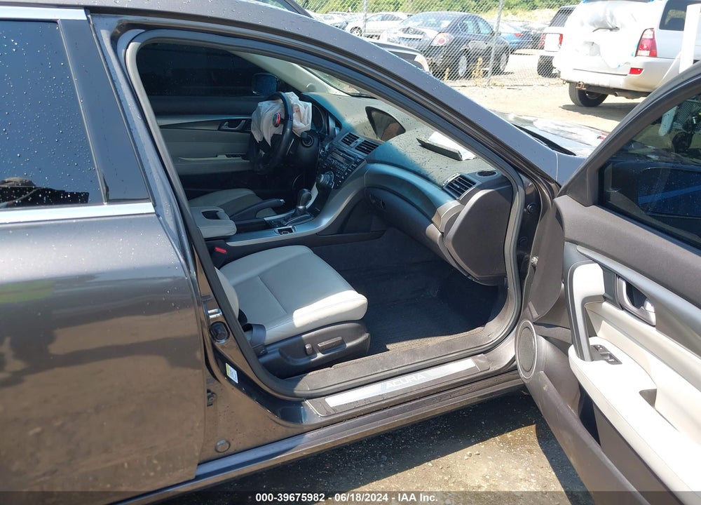 2010 ACURA TL 3.7 VIN: 19UUA9F58AA007281