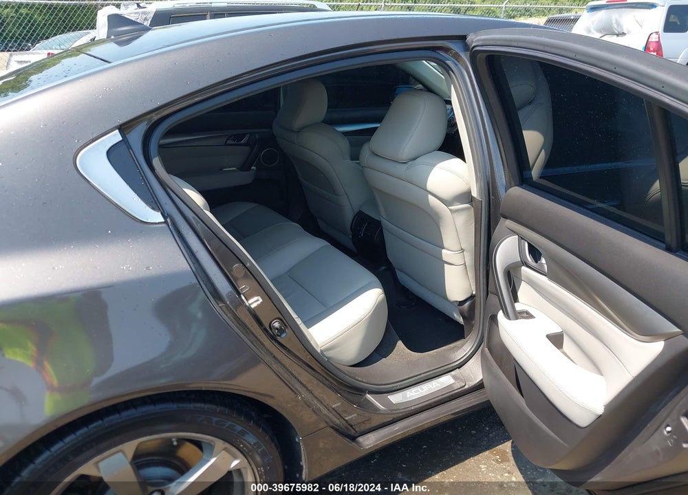 2010 ACURA TL 3.7 VIN: 19UUA9F58AA007281
