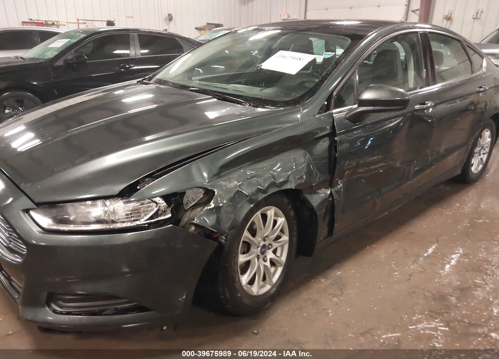 2015 FORD FUSION S VIN: 3FA6P0G79FR194275