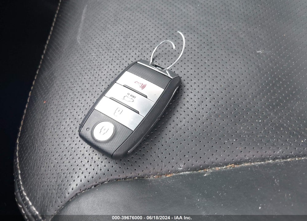 2014 KIA SORENTO LIMITED V6 VIN: 5XYKW4A73EG486007