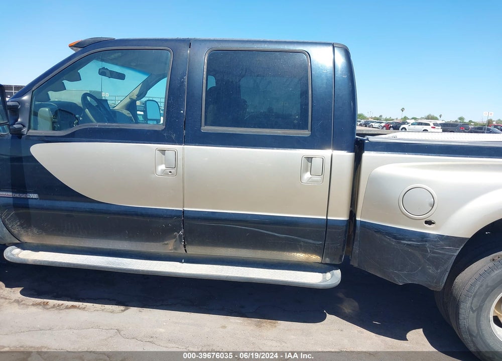2000 FORD F350 SUPER DUTY VIN: 1FTWW33F2YEC55032
