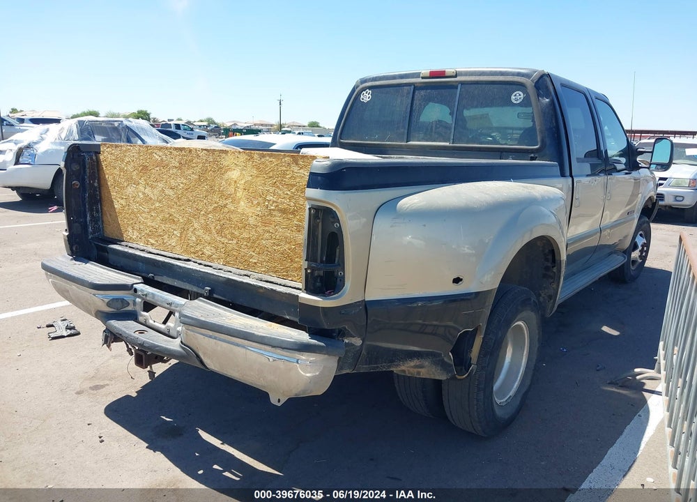 2000 FORD F350 SUPER DUTY VIN: 1FTWW33F2YEC55032