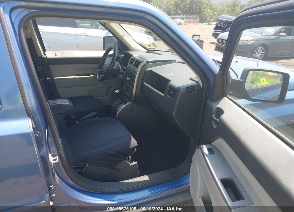 2007 JEEP PATRIOT LIMITED VIN: 1J8FF48W27D306282