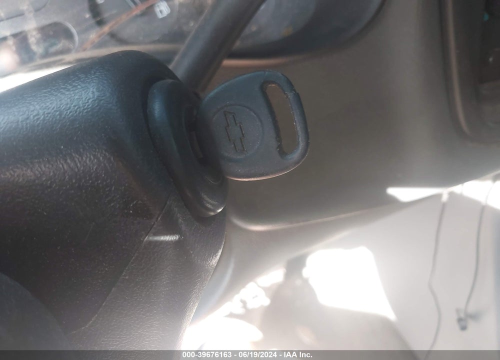 2006 CHEVROLET SILVERADO 1500 LT2 VIN: 2GCEK13T461216393