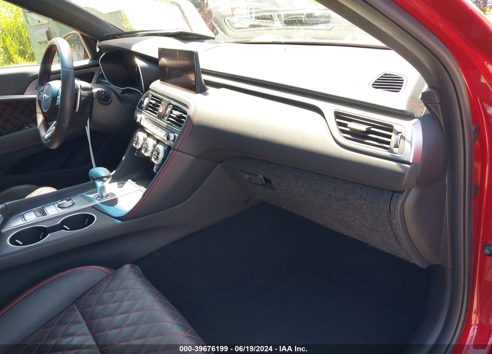 2022 GENESIS G70 3.3T RWD VIN: KMTG54TE9NU083959