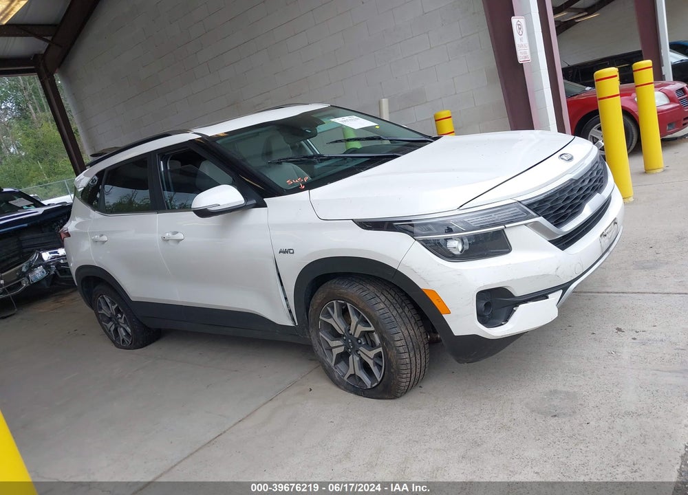 2021 KIA SELTOS EX VIN: KNDERCAA2M7207989