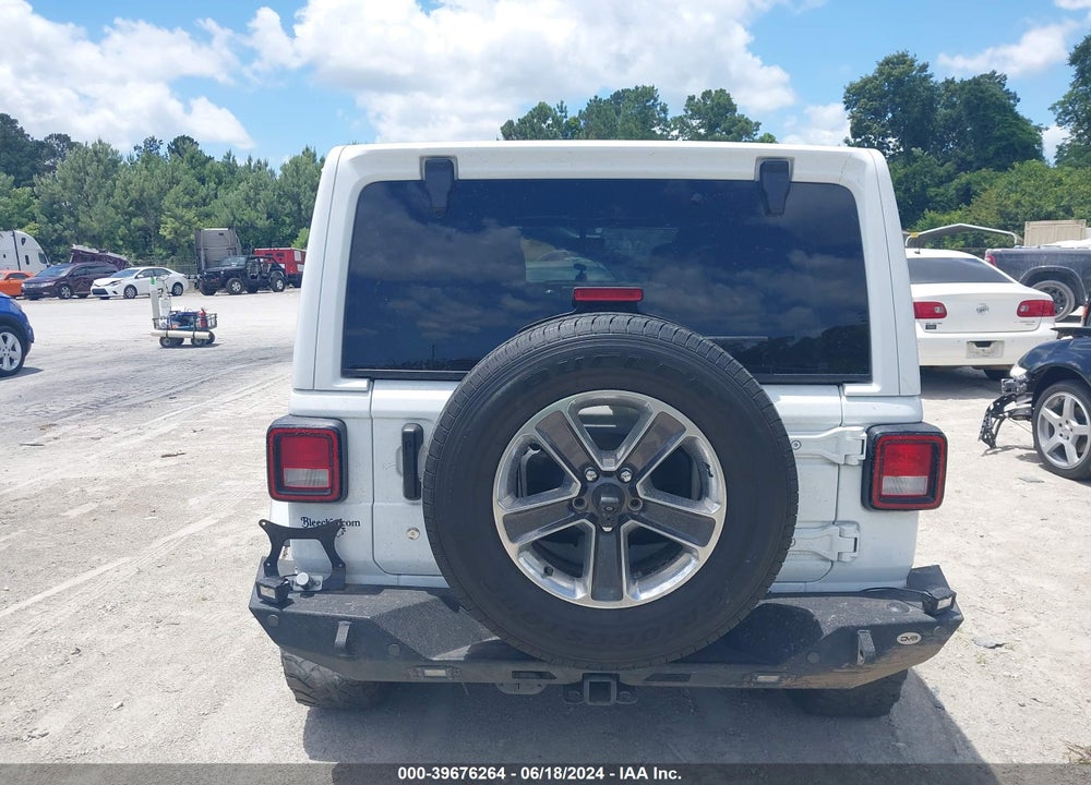 2018 JEEP WRANGLER UNLIMITED SAHARA 4X4 VIN: 1C4HJXEN6JW211604
