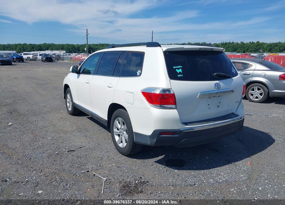 2011 TOYOTA HIGHLANDER SE V6 VIN: 5TDBK3EH7BS061462