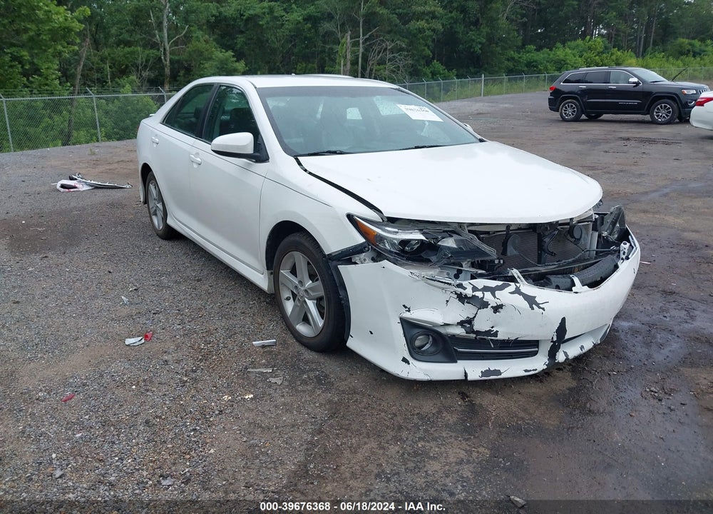 2013 TOYOTA CAMRY SE VIN: 4T1BF1FK5DU707076