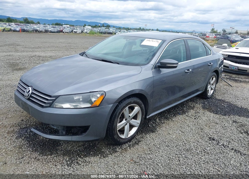 2013 VOLKSWAGEN PASSAT 2.5L SE VIN: 1VWBP7A37DC088259