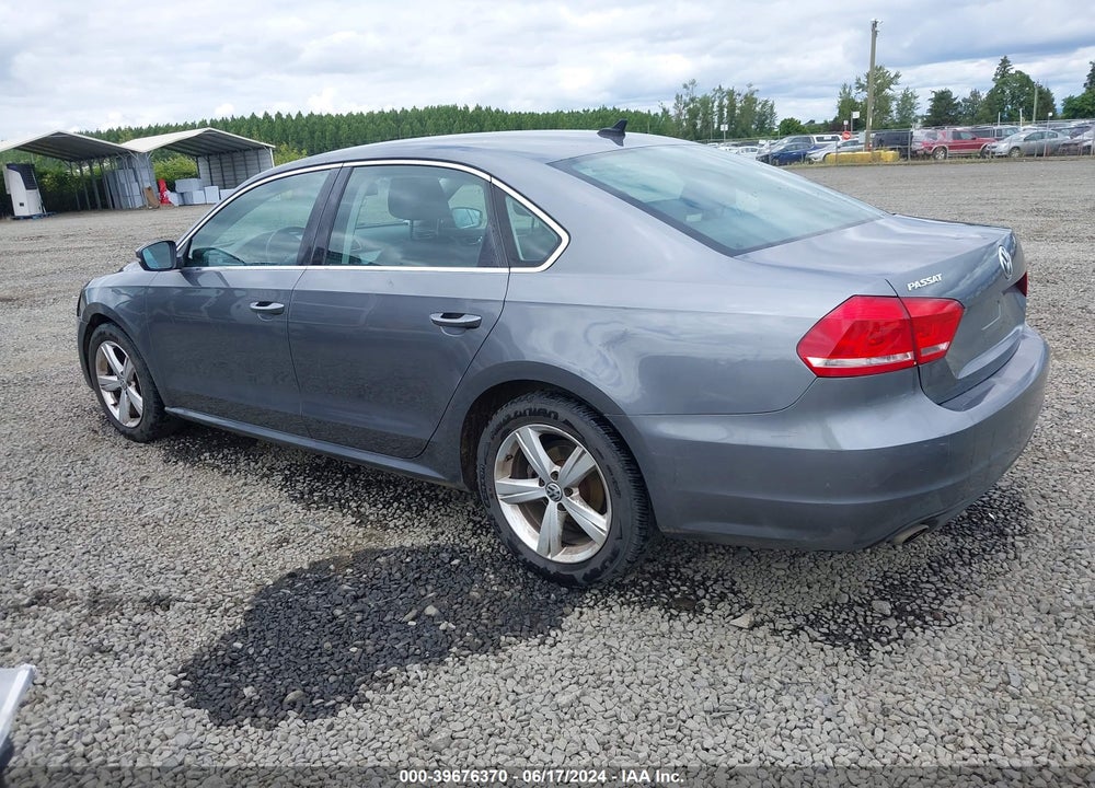 2013 VOLKSWAGEN PASSAT 2.5L SE VIN: 1VWBP7A37DC088259