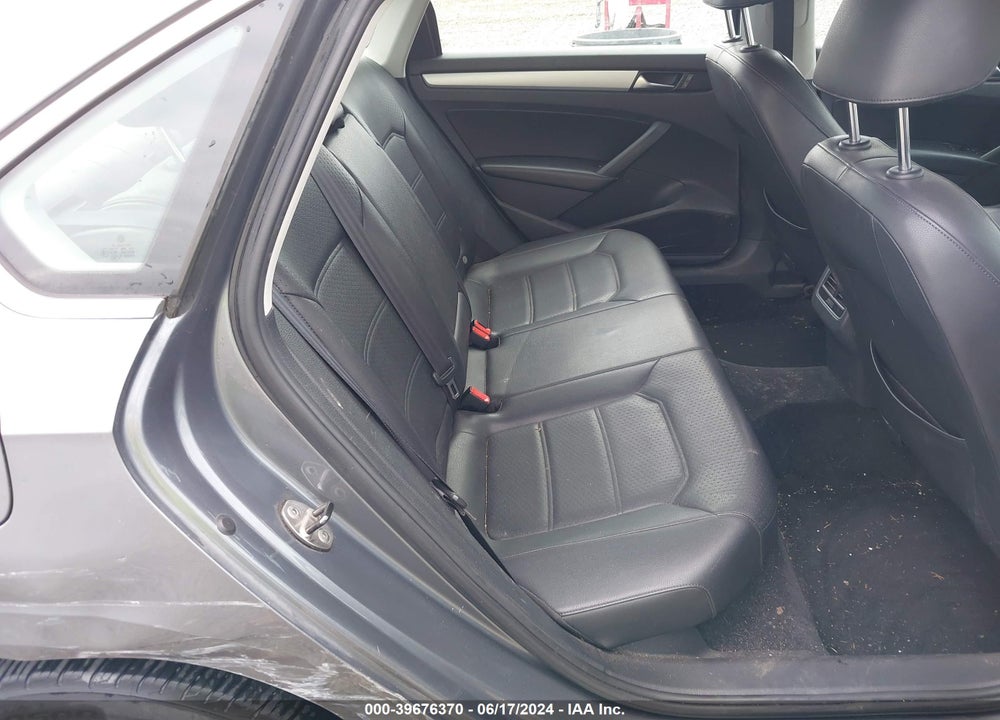 2013 VOLKSWAGEN PASSAT 2.5L SE VIN: 1VWBP7A37DC088259