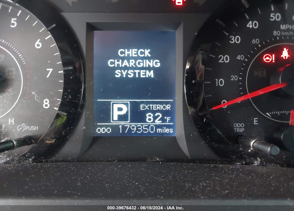 2015 TOYOTA SIENNA LE 8 PASSENGER VIN: 5TDKK3DC5FS672456