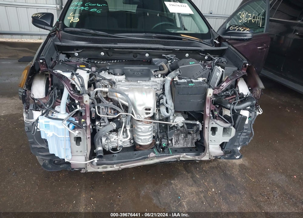 2018 TOYOTA RAV4 LE VIN: 2T3BFREV5JW787461