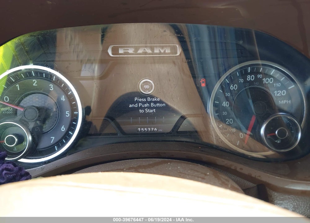 2019 RAM 1500 LAIE  4X4 5'7 BOX VIN: 1C6SRFJT4KN711479