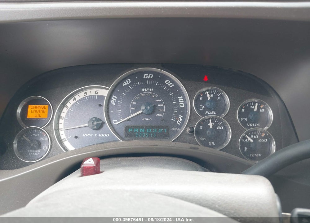 2002 CADILLAC ESCALADE STANDARD VIN: 1GYEK63N72R264559