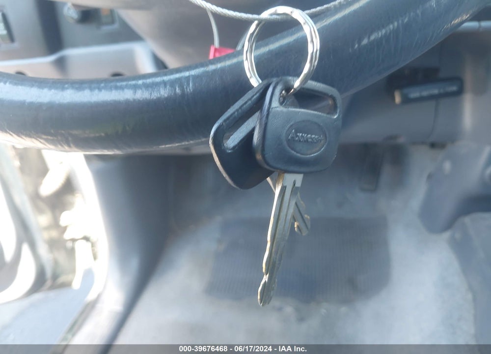 1999 TOYOTA TACOMA PRERUNNER V6 VIN: 4TASN92NXXZ570113