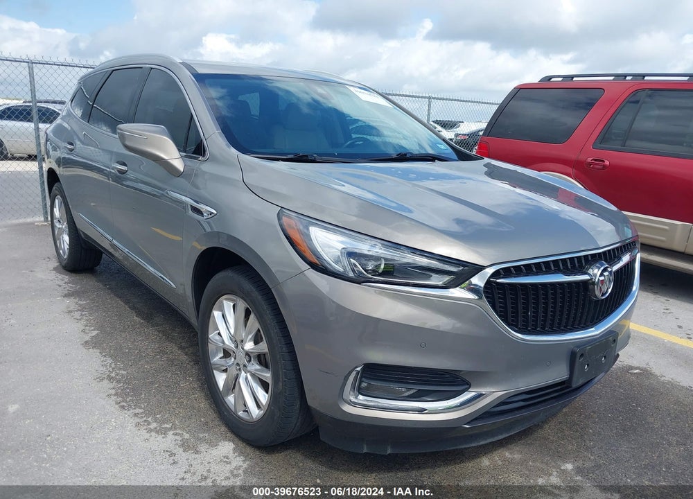 2018 BUICK ENCLAVE PREMIUM VIN: 5GAERCKWXJJ277637