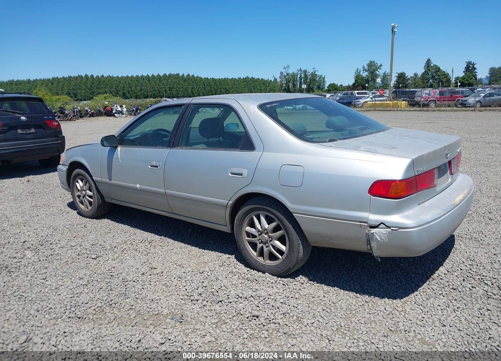 2000 TOYOTA CAMRY XLE V6 VIN: JT2BF28K0Y0241831