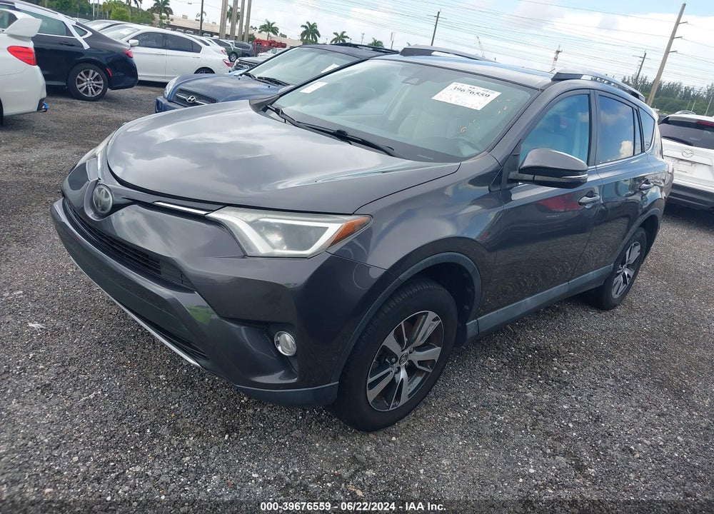 2018 TOYOTA RAV4 XLE VIN: 2T3WFREV9JW439762