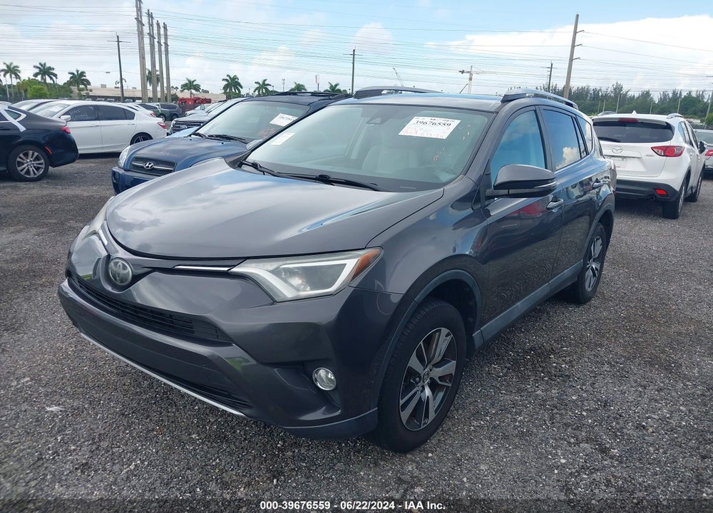 2018 TOYOTA RAV4 XLE VIN: 2T3WFREV9JW439762