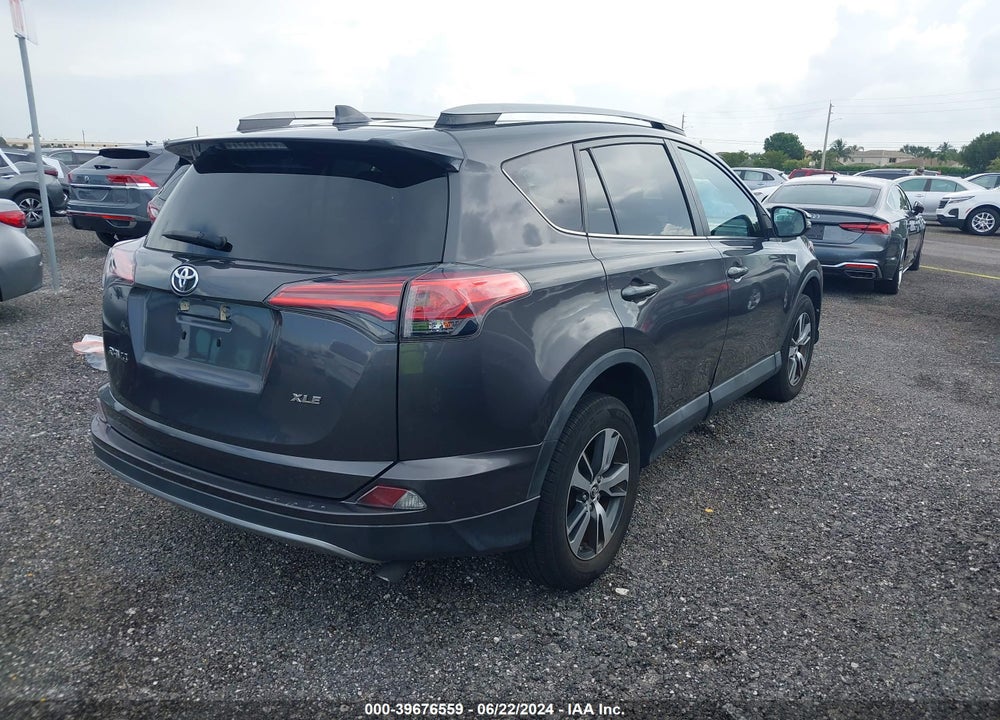 2018 TOYOTA RAV4 XLE VIN: 2T3WFREV9JW439762