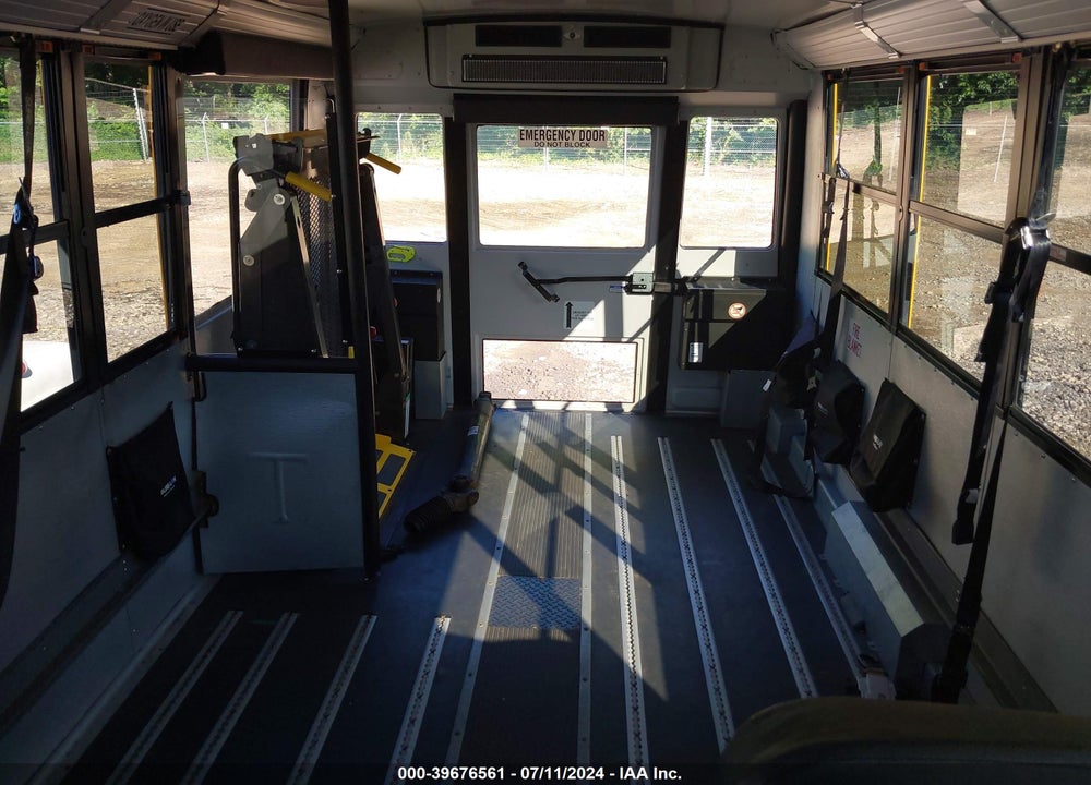 2020 FREIGHTLINER CHASSIS B2B VIN: 4UZABRFC0LCMD4966