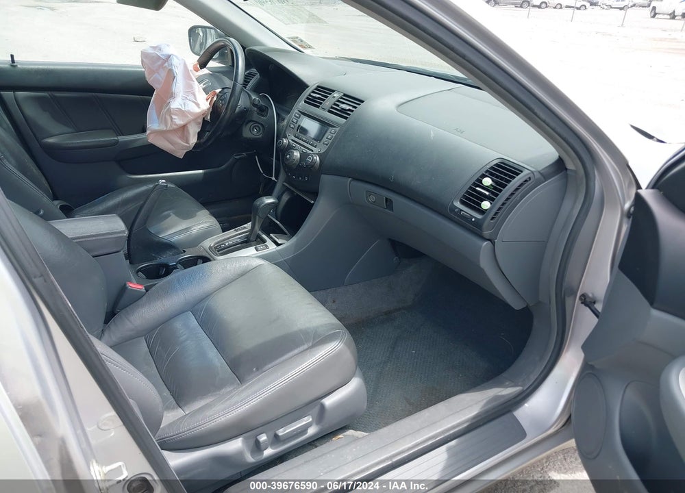 2007 HONDA ACCORD 3.0 EX VIN: 1HGCM66527A025382