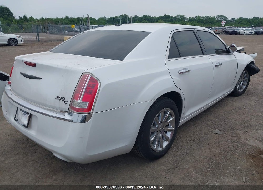 2013 CHRYSLER 300C VIN: 2C3CCAET7DH556051