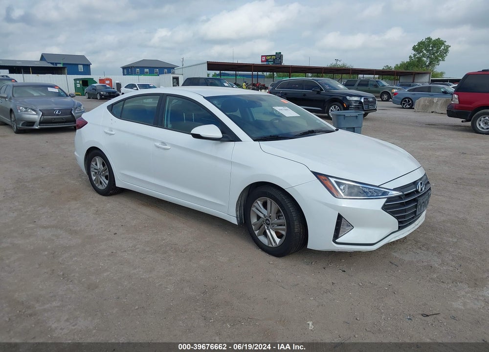 2019 HYUNDAI ELANTRA SEL VIN: 5NPD84LFXKH495539