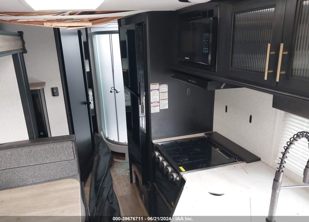 2022 FOREST RIVER GREY WOLF M-22MKSE VIN: 4X4TCKY29NK082807