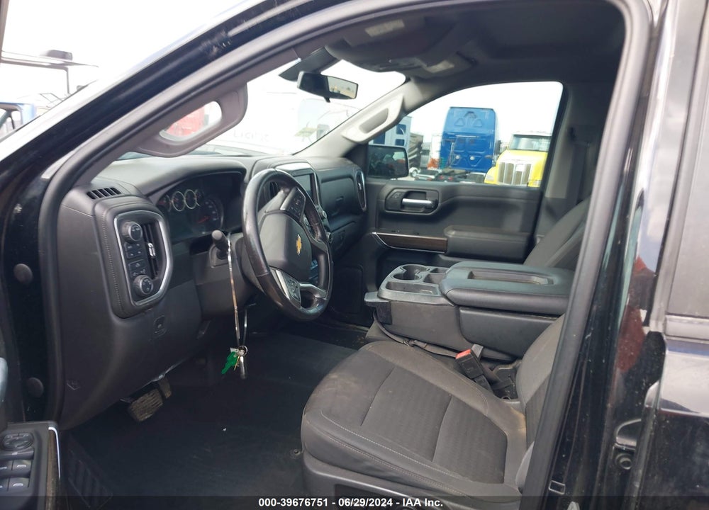 2021 CHEVROLET SILVERADO 1500 4WD SHORT BED LT VIN: 3GCUYDED1MG291056