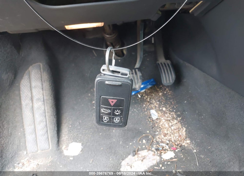 2010 VOLVO S80 3.2 VIN: YV1982AS8A1115804
