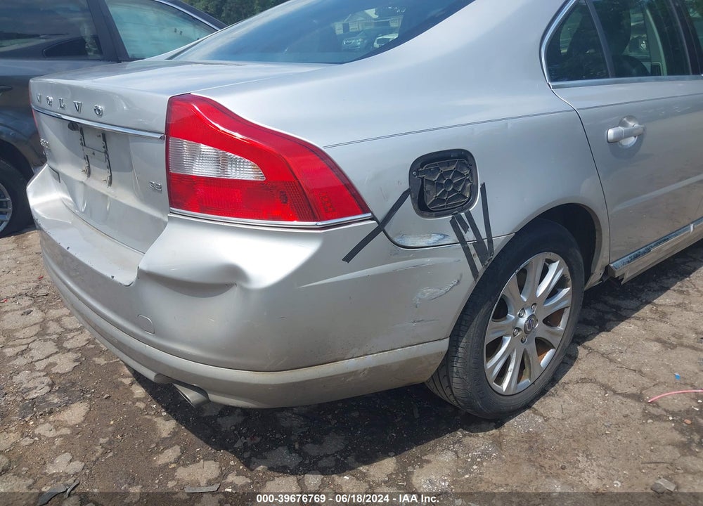 2010 VOLVO S80 3.2 VIN: YV1982AS8A1115804