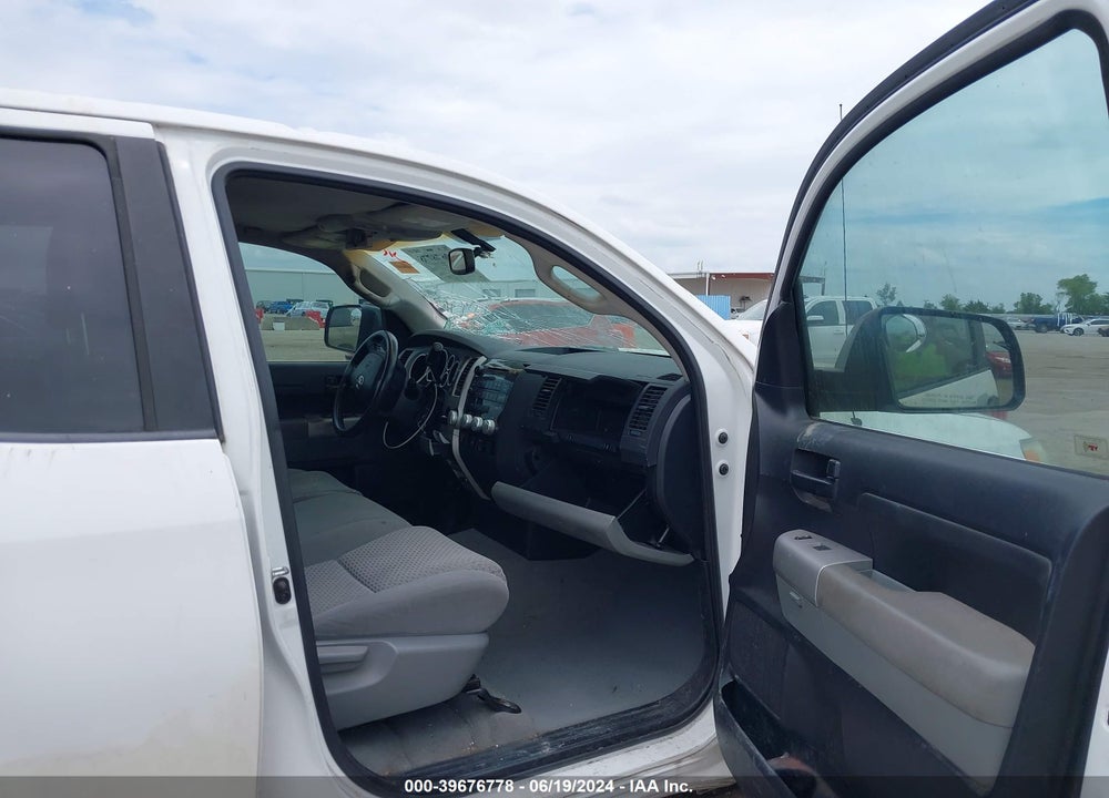 2007 TOYOTA TUNDRA SR5 5.7L V8 VIN: 5TFSV54157X003438