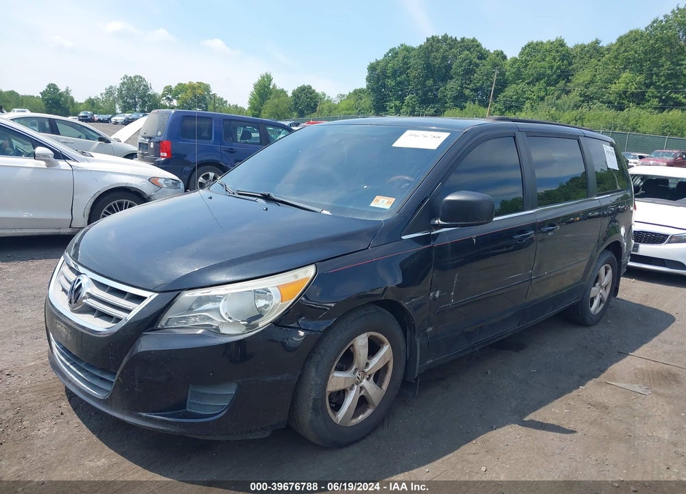 2011 VOLKSWAGEN ROUTAN SEL VIN: 2V4RW5DGXBR669899